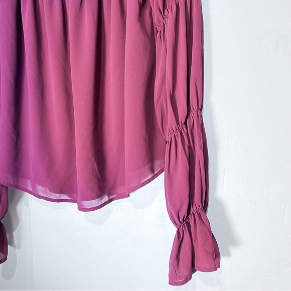 Forever 21 off the shoulder top burgundy : Box 007: - Picture 2 of 7